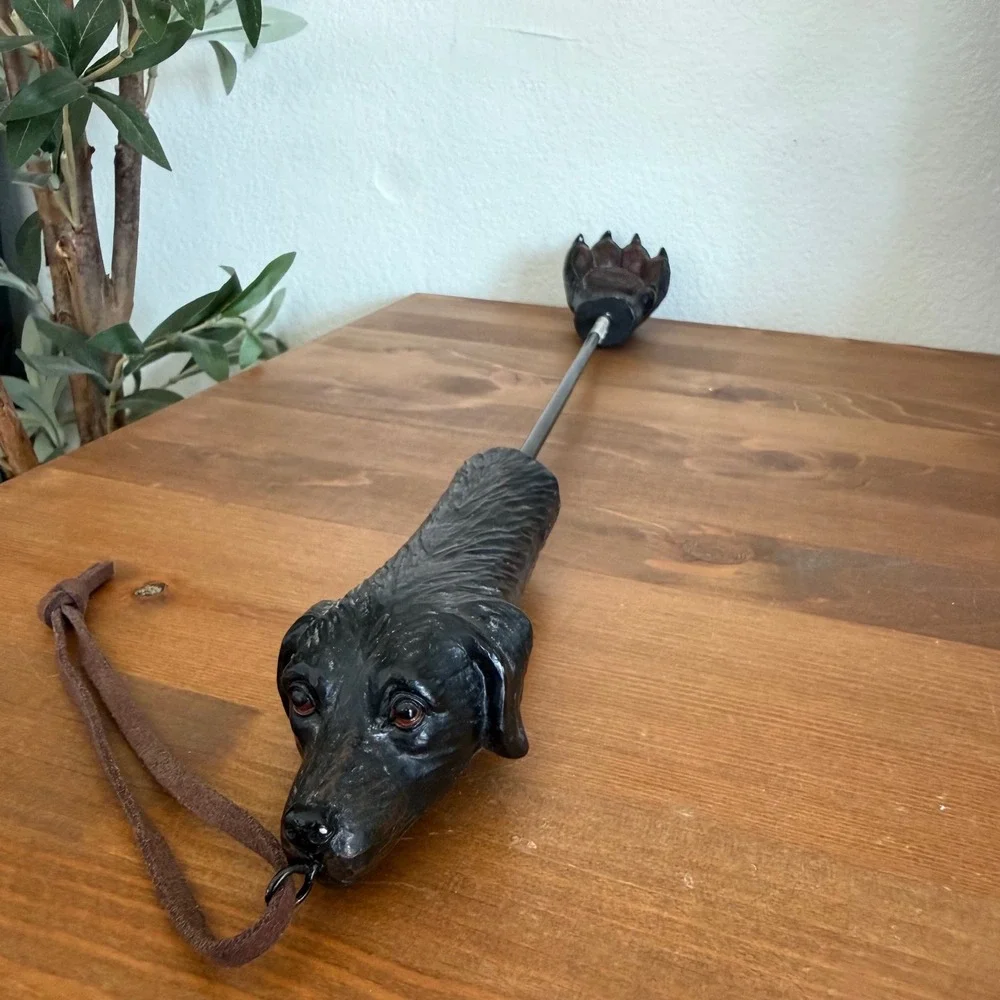 Vintage Style Black Lab Dog Head Paw Back Scratcher 18.25 Inch Long Handle
